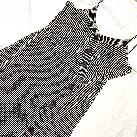 Caution to the Wind Spaghetti Dress. NWOT. Size Large. Black & White Stripes. - Picture 6 of 11